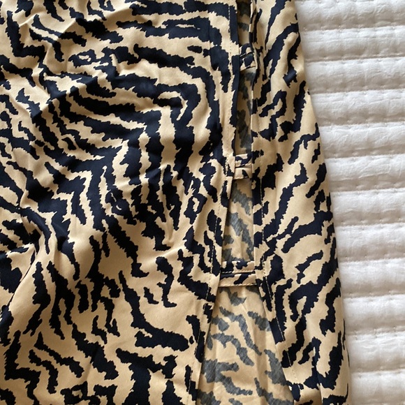 Good American Zebra print skirt! - Picture 4 of 4